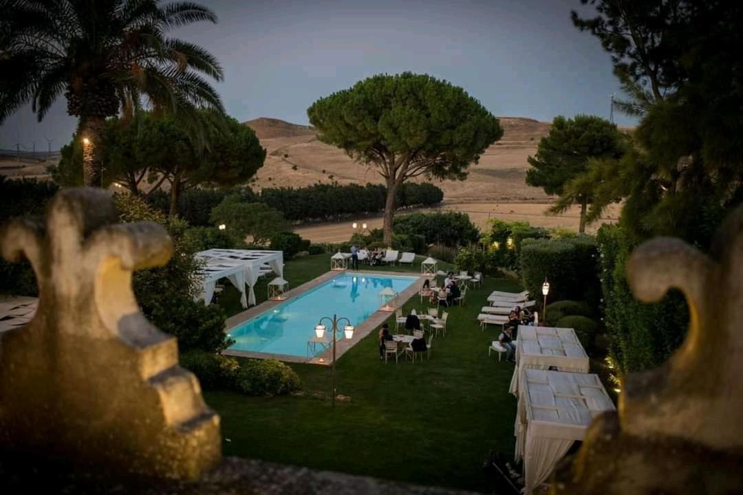 กัสเตลโล กาเมมี Hotel Vizzini ภายนอก รูปภาพ
