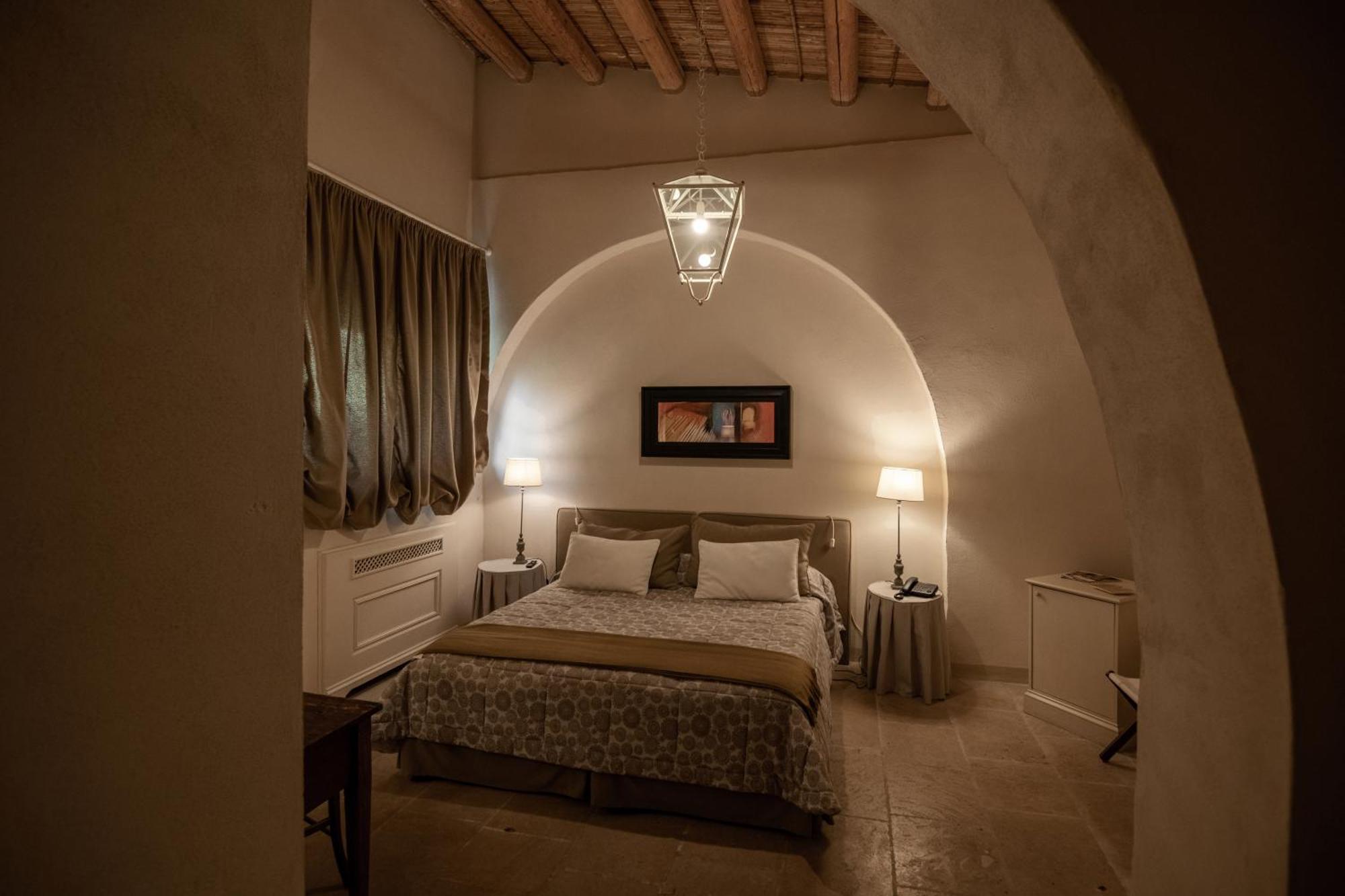 กัสเตลโล กาเมมี Hotel Vizzini ภายนอก รูปภาพ