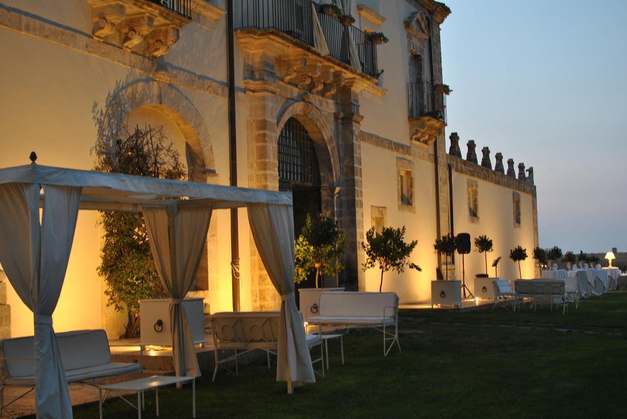 กัสเตลโล กาเมมี Hotel Vizzini ภายนอก รูปภาพ