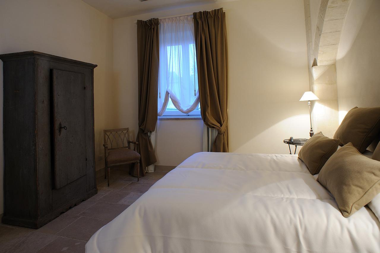 กัสเตลโล กาเมมี Hotel Vizzini ภายนอก รูปภาพ